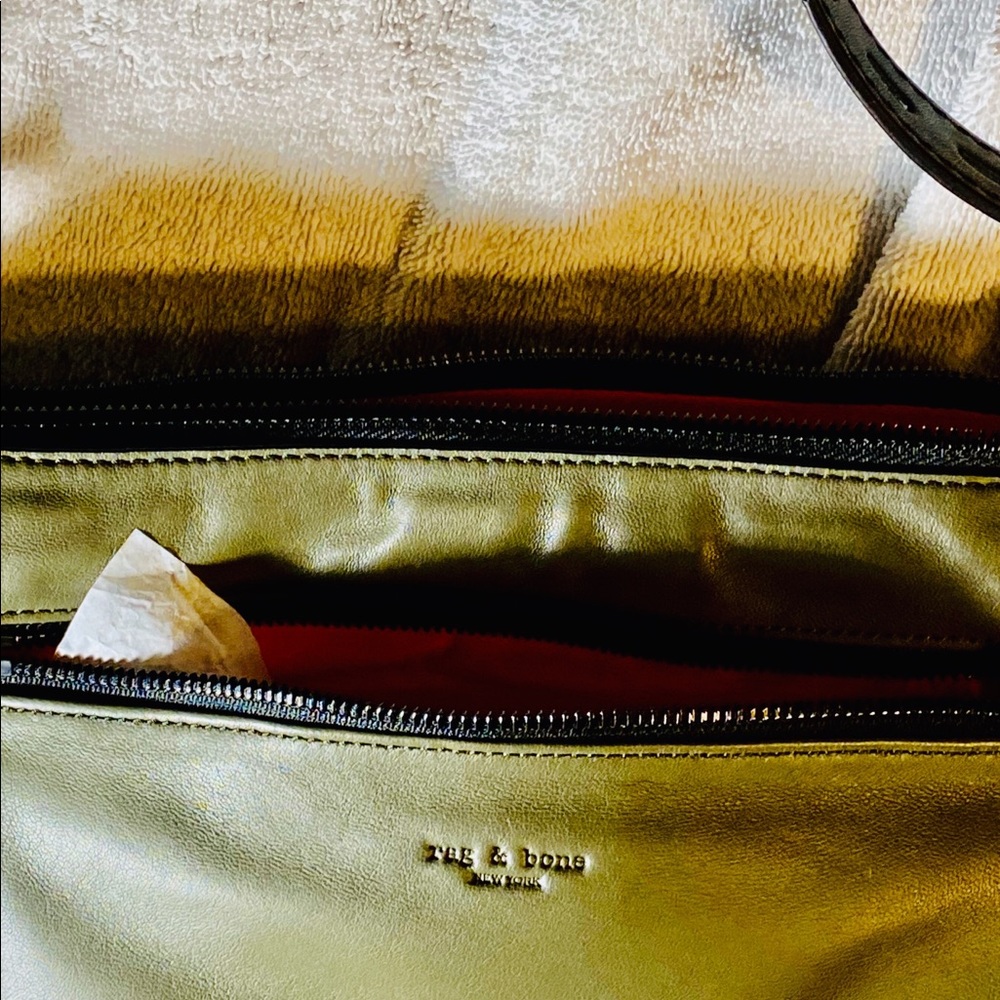 Purse - Picture 5 of 8